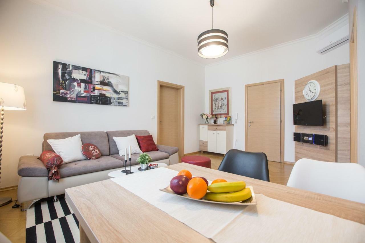 شقة Angela Main Street Luxury Oasis & Free Parking زغرب المظهر الخارجي الصورة